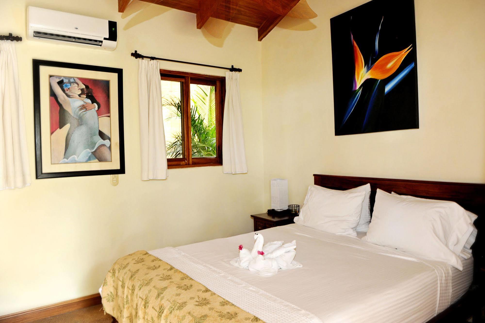 Los Altos De Eros - Adults Only Playa Avellana Exterior photo
